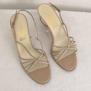Ferragano beige heeled sandals
